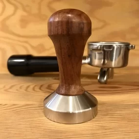 Tamper Kaffia 53mm flat ořech